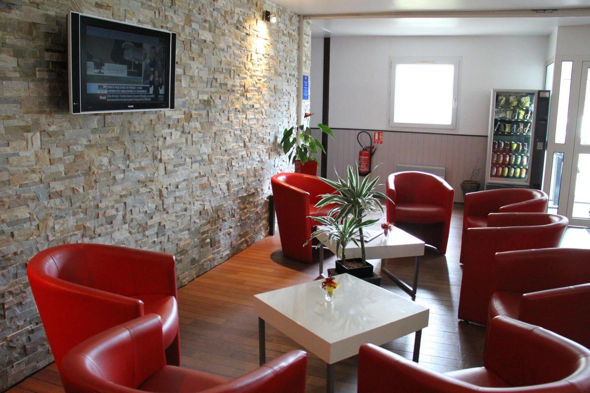 Comfort Hotel Poissy Technoparc Exteriér fotografie